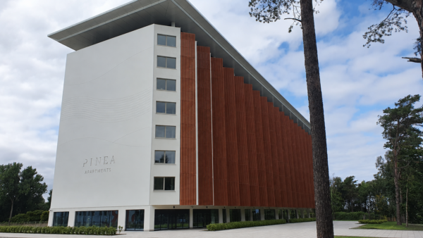 Apartamentowiec Pinea w Pobierowie